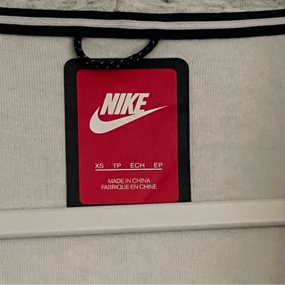 Nike Tech Fleece Vest - Picture 8 of 9